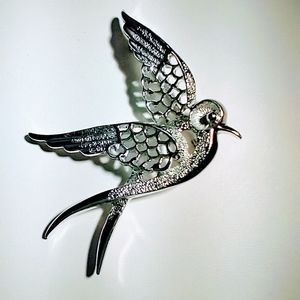 VTG Sarah Coventry Brooch PEACE Dove Pin